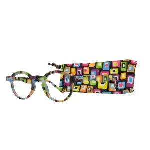 Augenstolz Fertiglesebrille Boxes DocBlack – runde Lesebrille mit buntem Quadratemuster, daneben aufgestelltes Etui mit buntem Quadratemuster auf schwarzem Grund