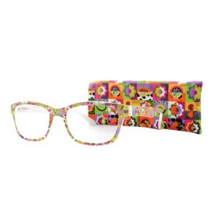 Augenstolz Fertiglesebrille Fun Summy – Lesebrille mit Rahmen im bunten Blumenmuster, schräg auf passendem buntem geblumtem Etui liegend