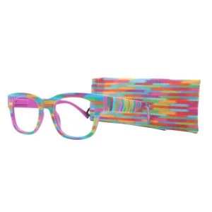 Augenstolz Fertiglesebrille Fri Los – Lesebrille mit pinkem Rahmen und buntem Streifenmuster, schräg auf passendem regenbogenfarbenem Etui liegend